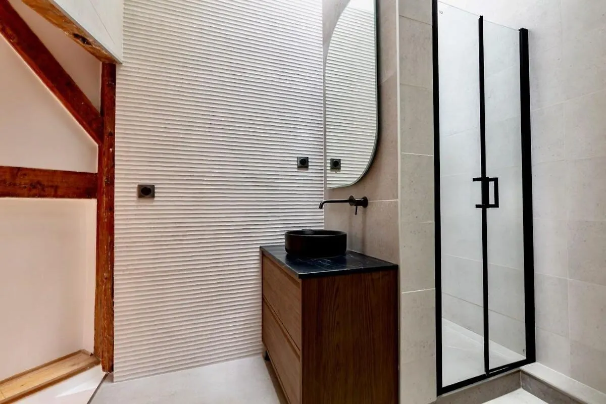 דירות Paris 8 - Opera - Rue Constantinople - Duplex 8 Pieces 0*,  צרפת