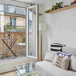 Le Tresor Apartment