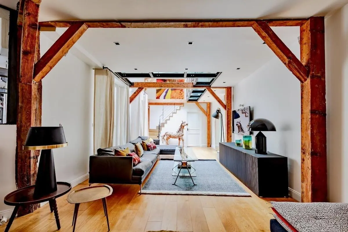Paris 8 - Opera - Rue Constantinople - Duplex 8 Pieces Apartment France