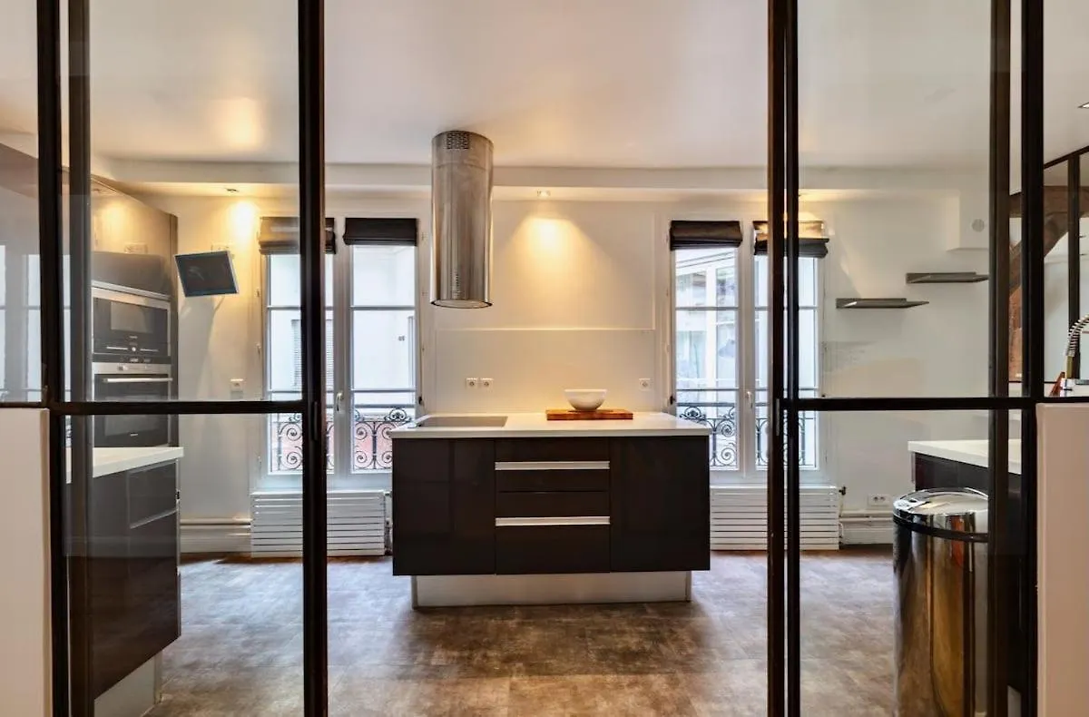 Paris 8 - Opera - Rue Constantinople - Duplex 8 Pieces Apartment France