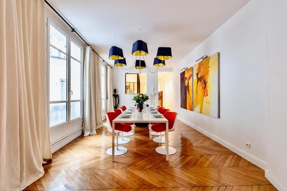 Paris 8 - Opera - Rue Constantinople - Duplex 8 Pieces Apartment