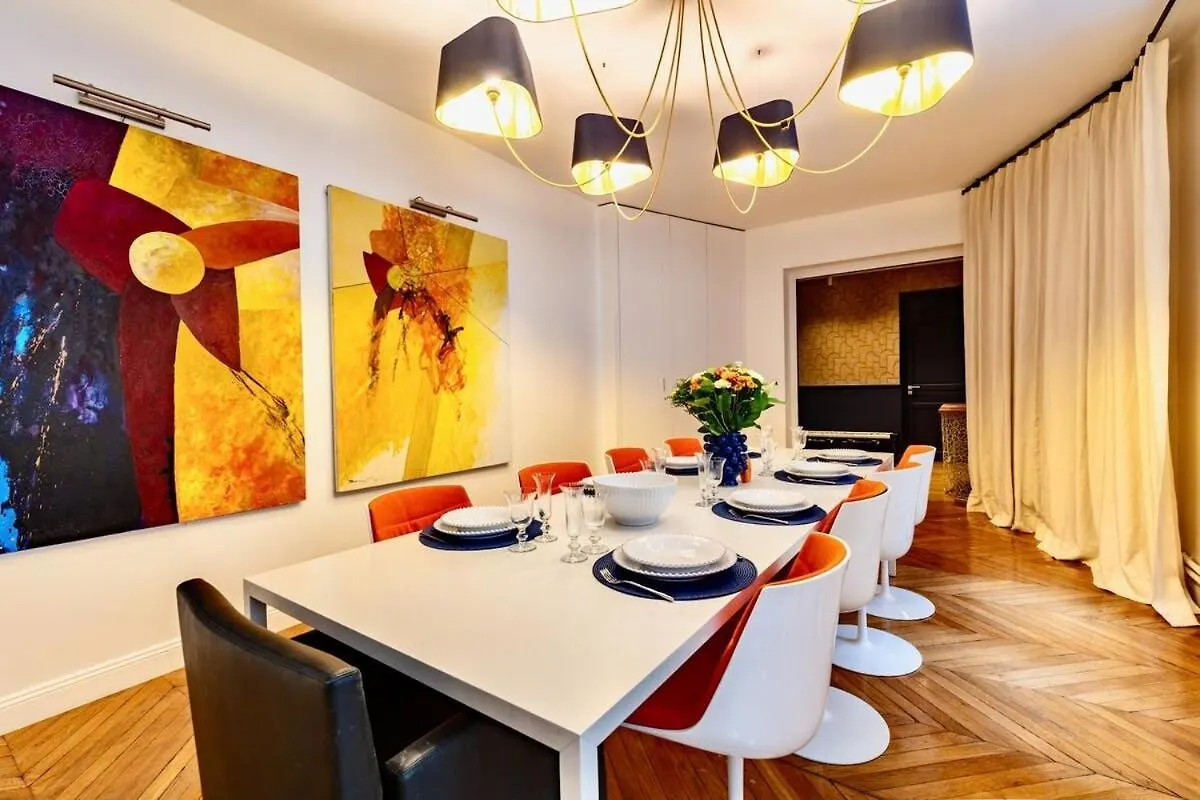 Paris 8 - Opera - Rue Constantinople - Duplex 8 Pieces Apartment