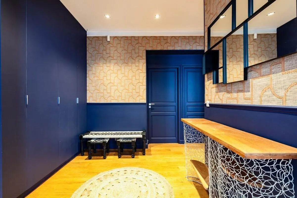 Paris 8 - Opera - Rue Constantinople - Duplex 8 Pieces Apartment France