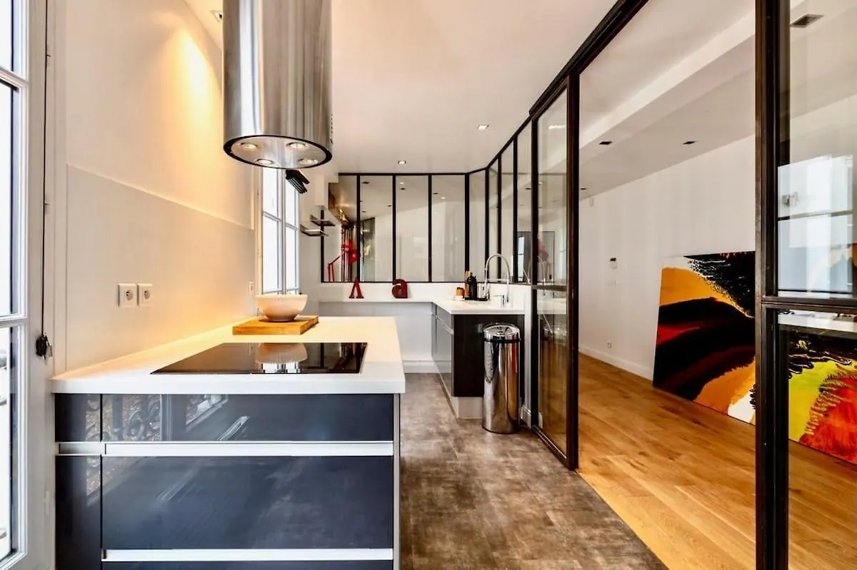 Paris 8 - Opera - Rue Constantinople - Duplex 8 Pieces Apartment 0*,