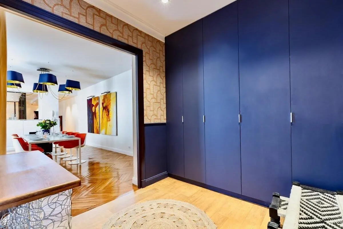 Paris 8 - Opera - Rue Constantinople - Duplex 8 Pieces Apartment